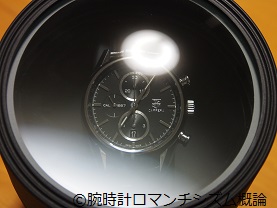 ”タグホイヤー（TAGHEUER）のカレラ1187。クロノグラフ。黒文字盤。スイスメイドの腕時計。ワインディングマシンに入れた状態”